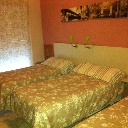 Hostal Neptuno Caces Екстериор снимка