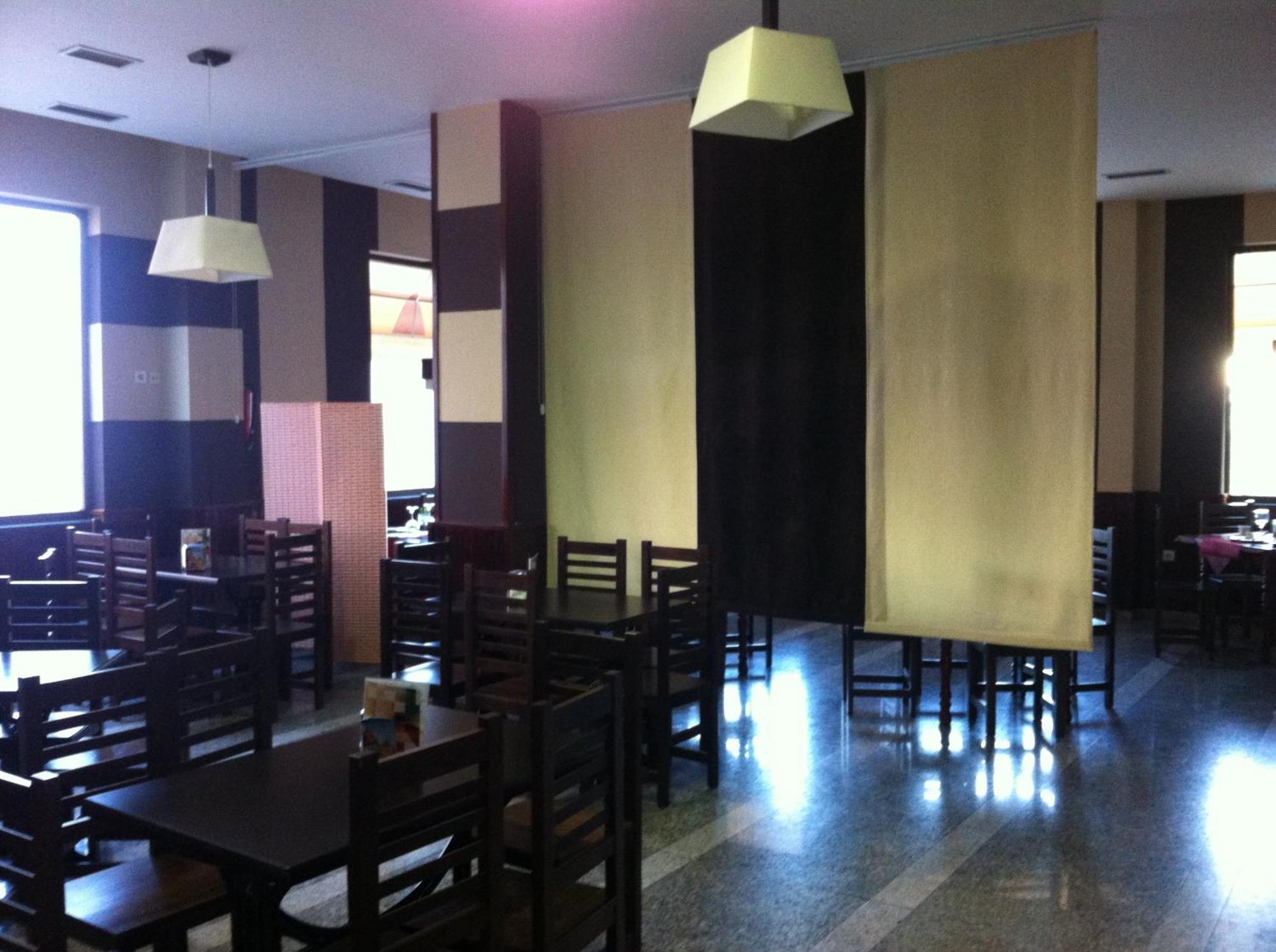 Hostal Neptuno Caces Екстериор снимка