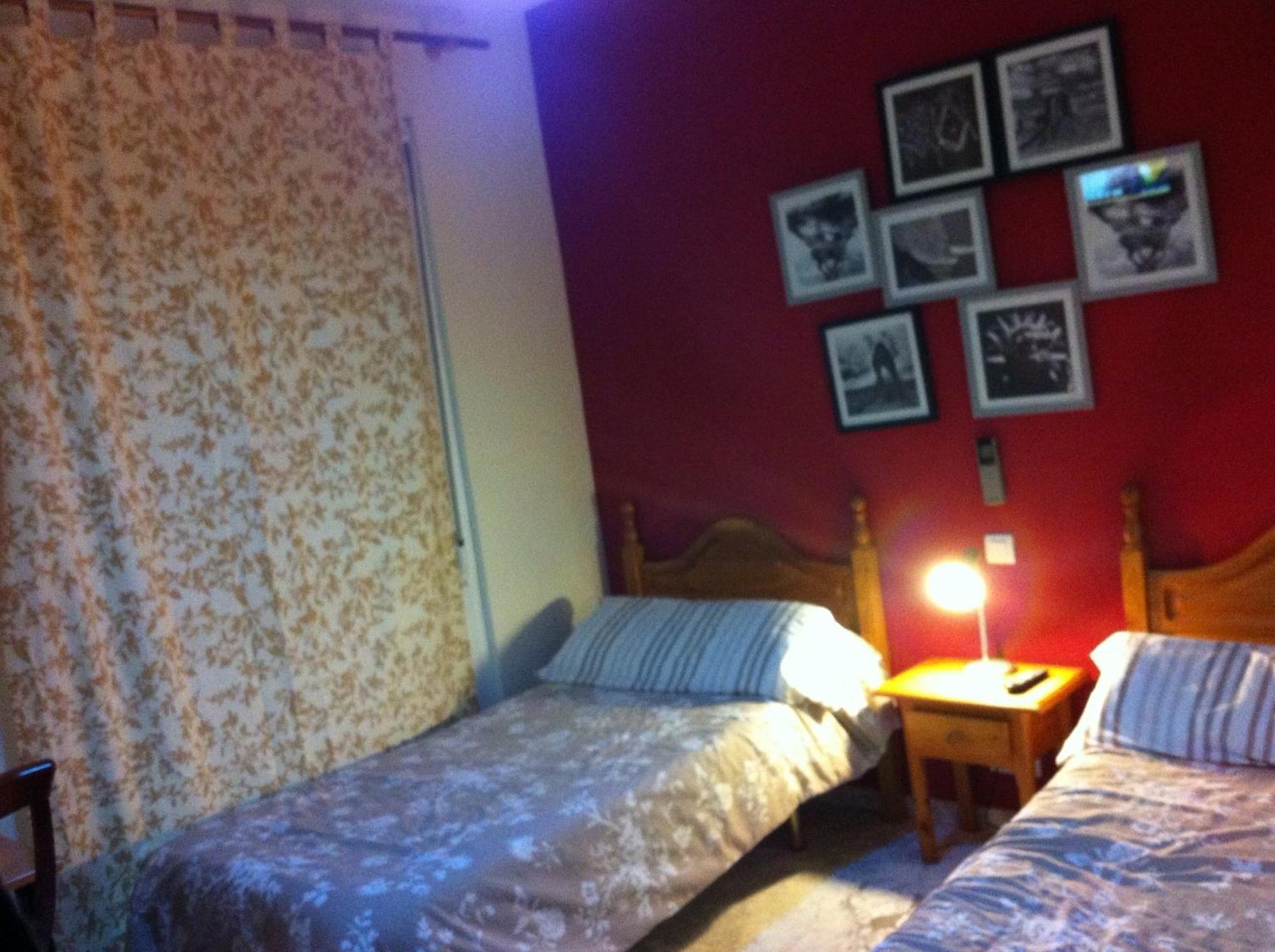 Hostal Neptuno Caces Екстериор снимка