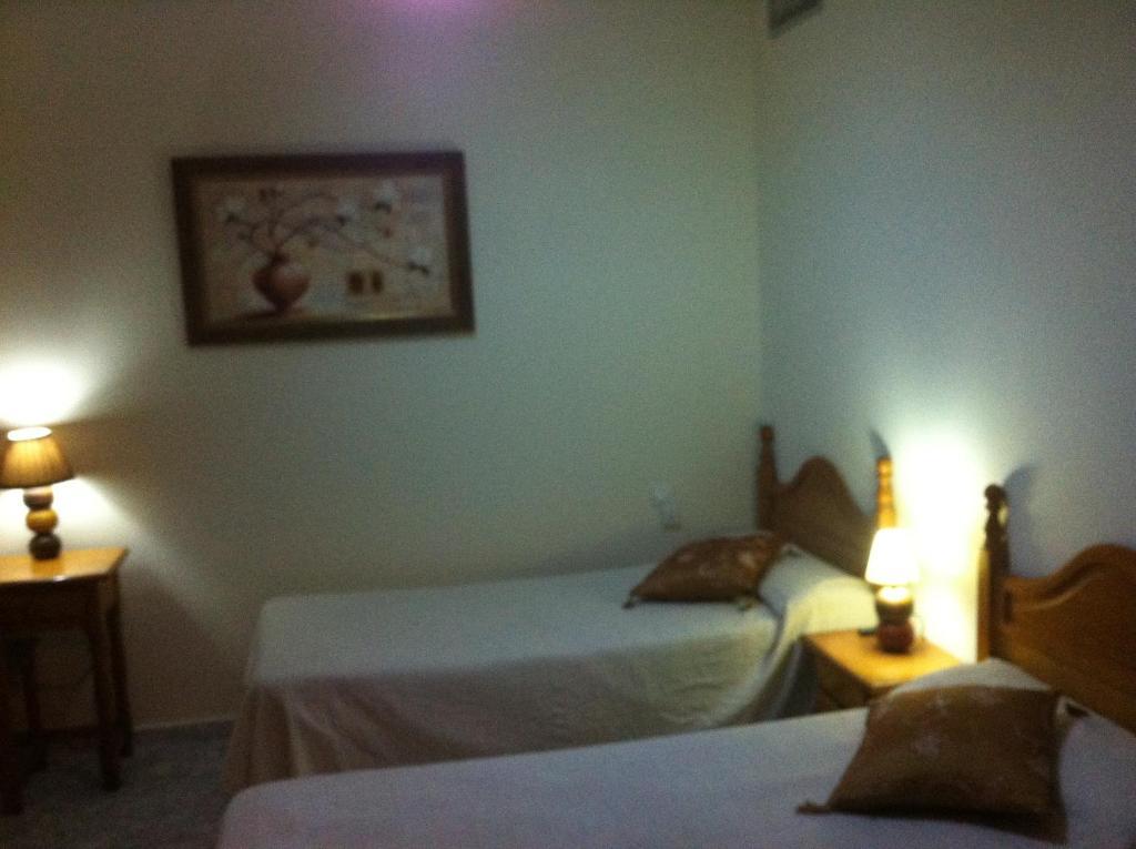 Hostal Neptuno Caces Стая снимка
