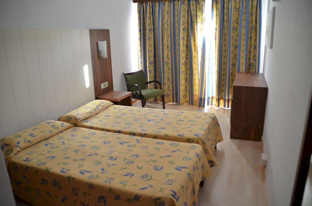 Hostal Neptuno Caces Екстериор снимка