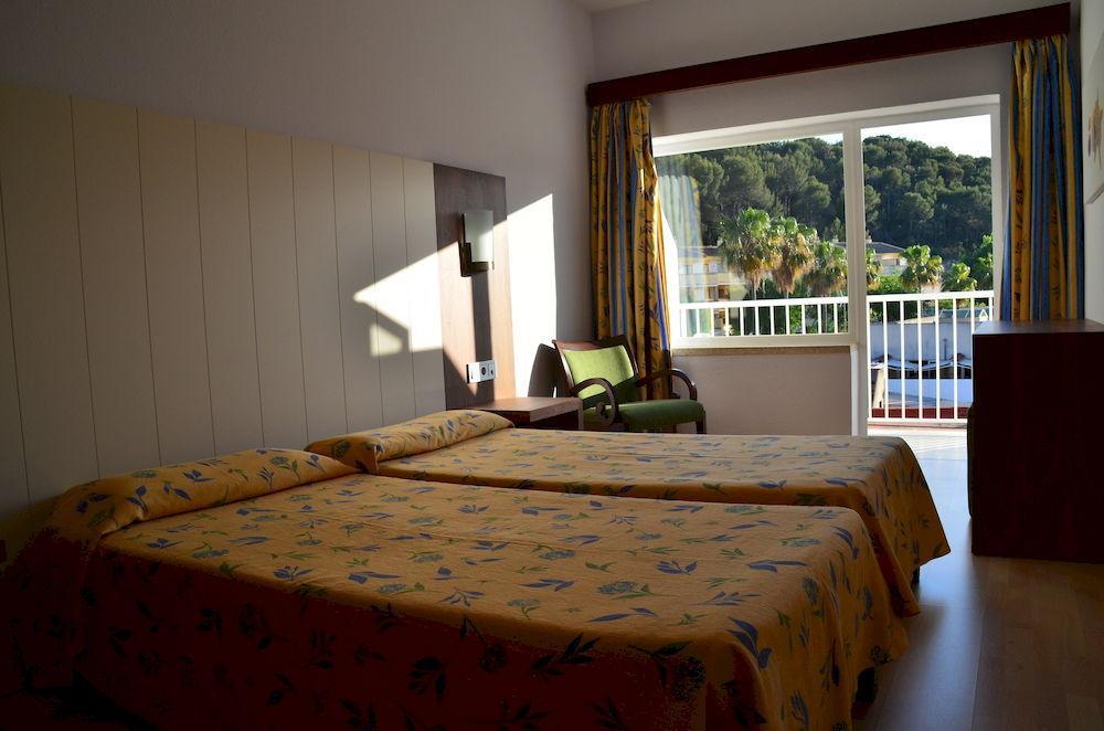 Hostal Neptuno Caces Екстериор снимка