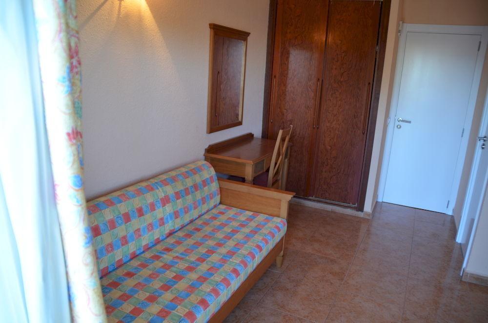Hostal Neptuno Caces Екстериор снимка