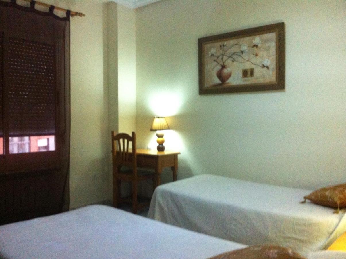 Hostal Neptuno Caces Стая снимка